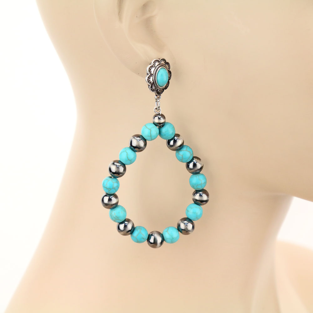 Navajo Style Pearl Stud Earrings - Image 2