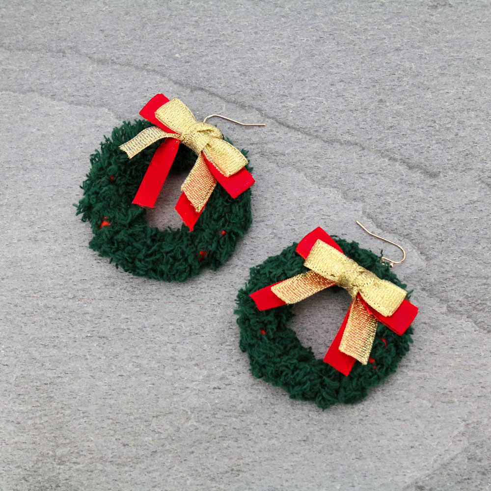 Christmas Wreath Dangle Earrings