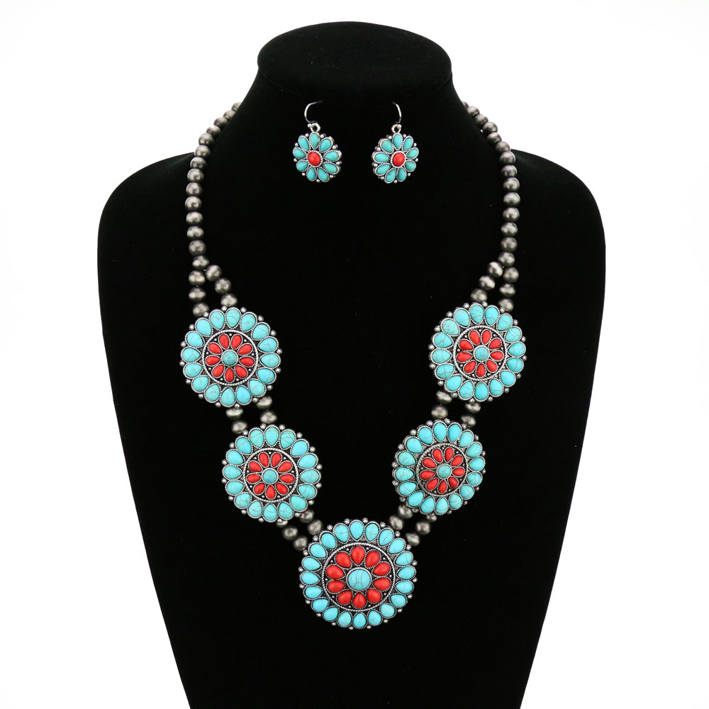 Western Navajo Style Pearl Squash Blossom Necklace Set - Image 2
