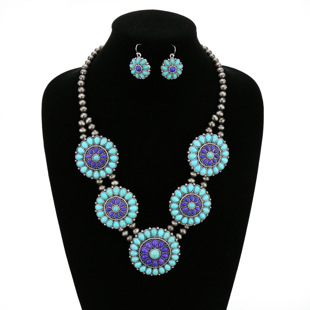 Western Navajo Style Pearl Squash Blossom Necklace Set - Image 2