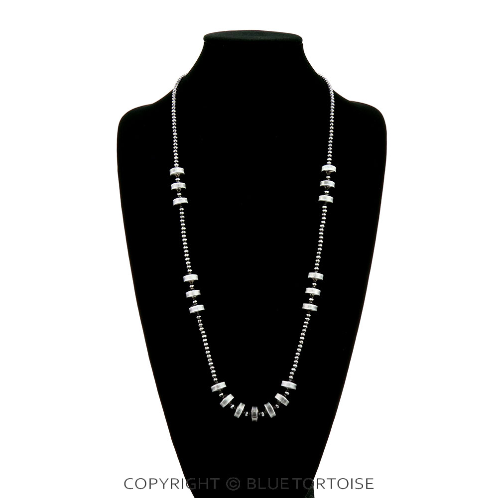 4mm Navajo Style Pearl & Rondell Necklace - Image 2