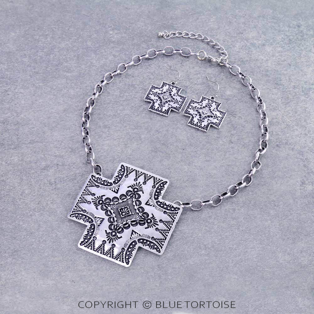Western Cross Pendant Choker Set
