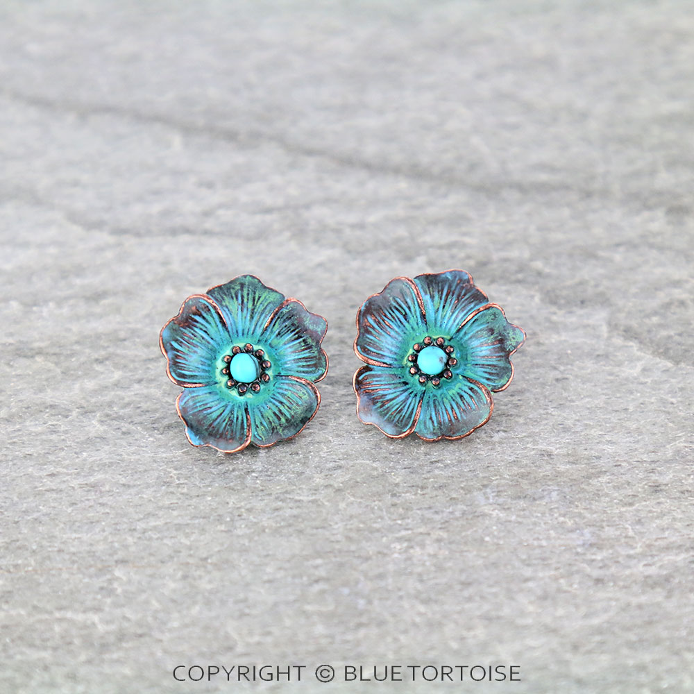 0.8" Flower Casting Stud Earrings