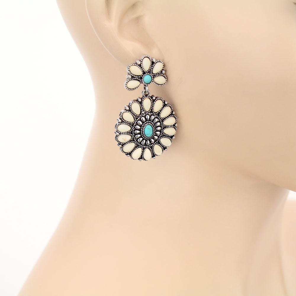 Western Design Stone Stud Earrings - Image 2