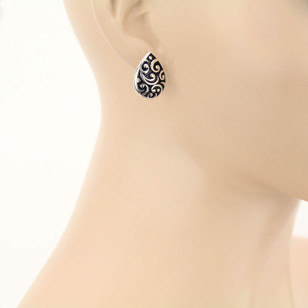 Patterned Casting Stud Earrings - Image 2