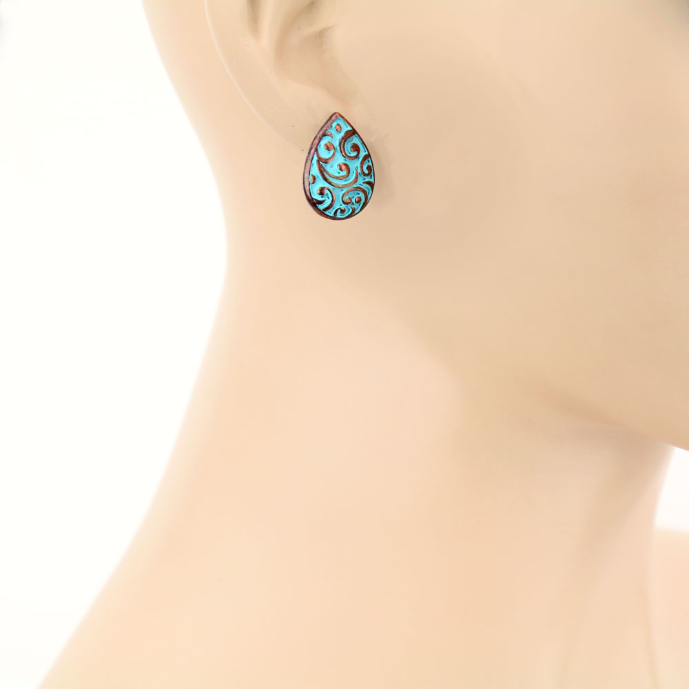 Patterned Casting Stud Earrings - Image 2
