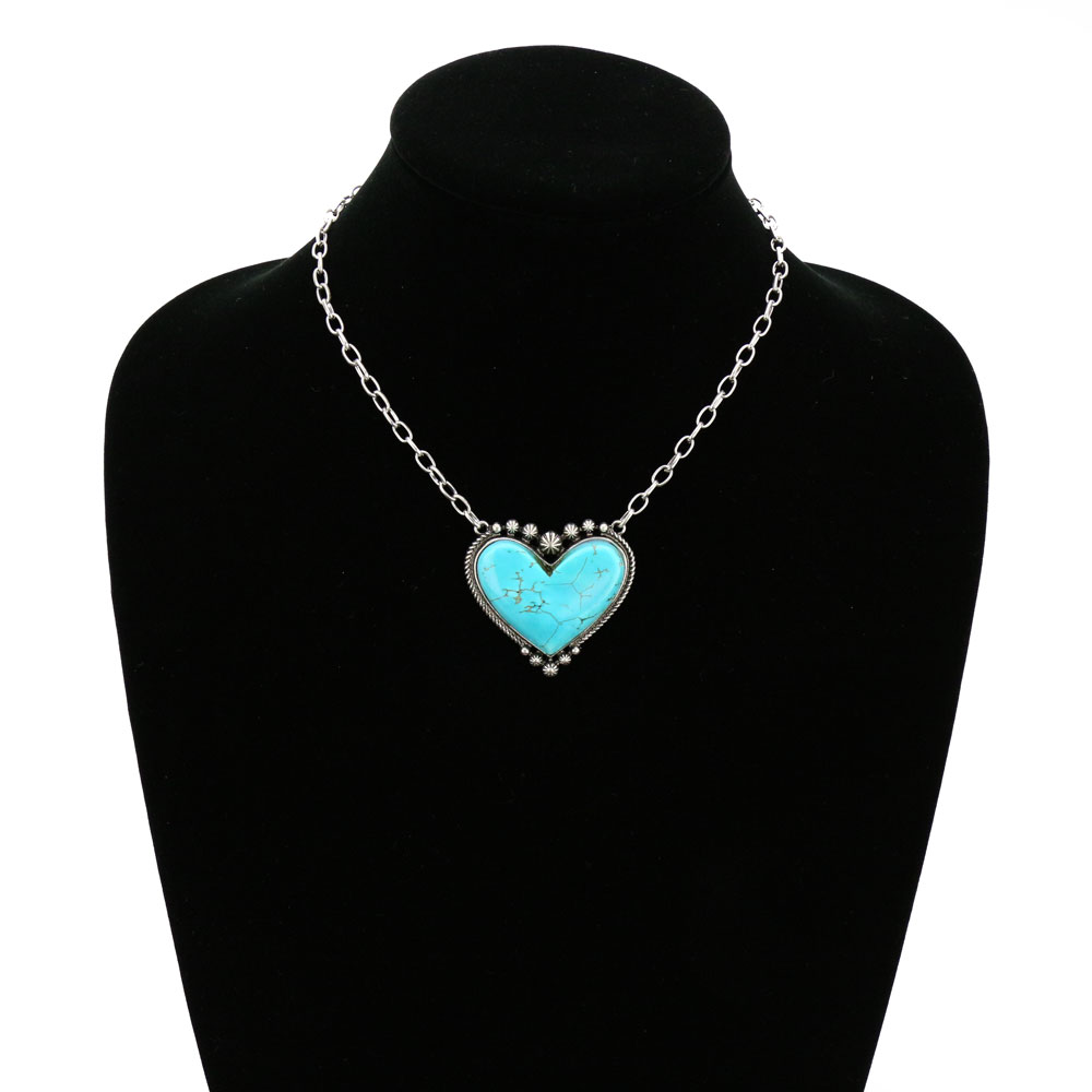 Heart Pendant Necklace - Image 2