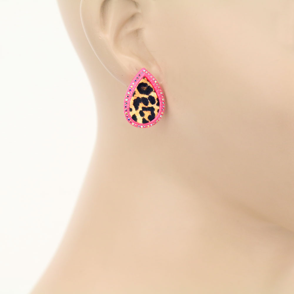 Teardrop Shape Leopard Stud Earrings - Image 2