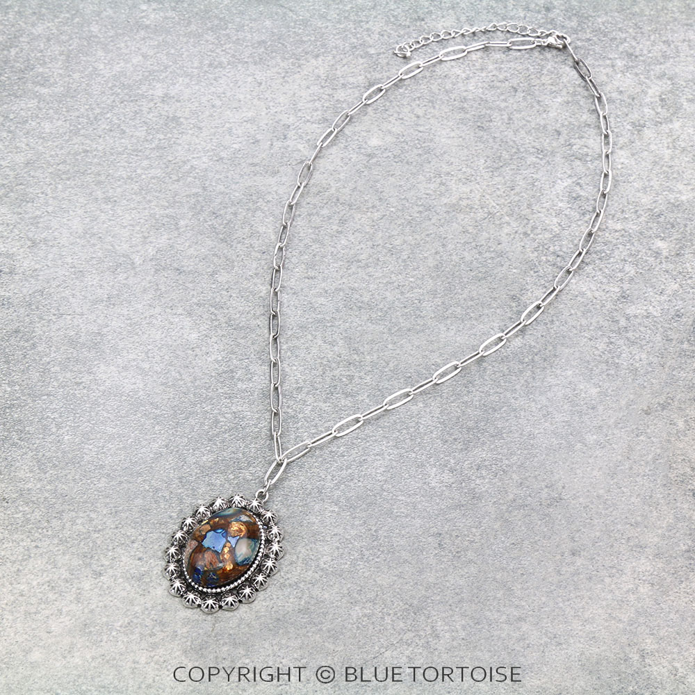 Western Compressed Gemstone Necklace