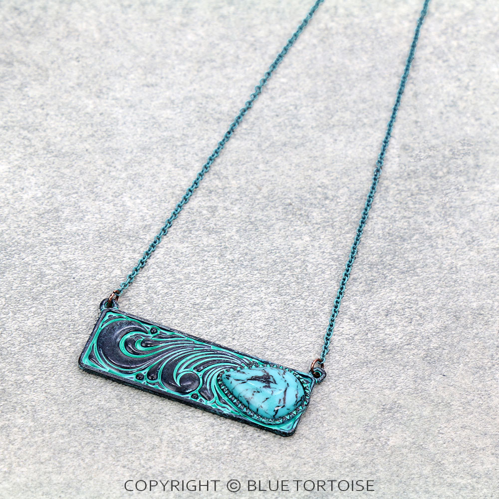 Floral Casting Bar with Stone Necklace