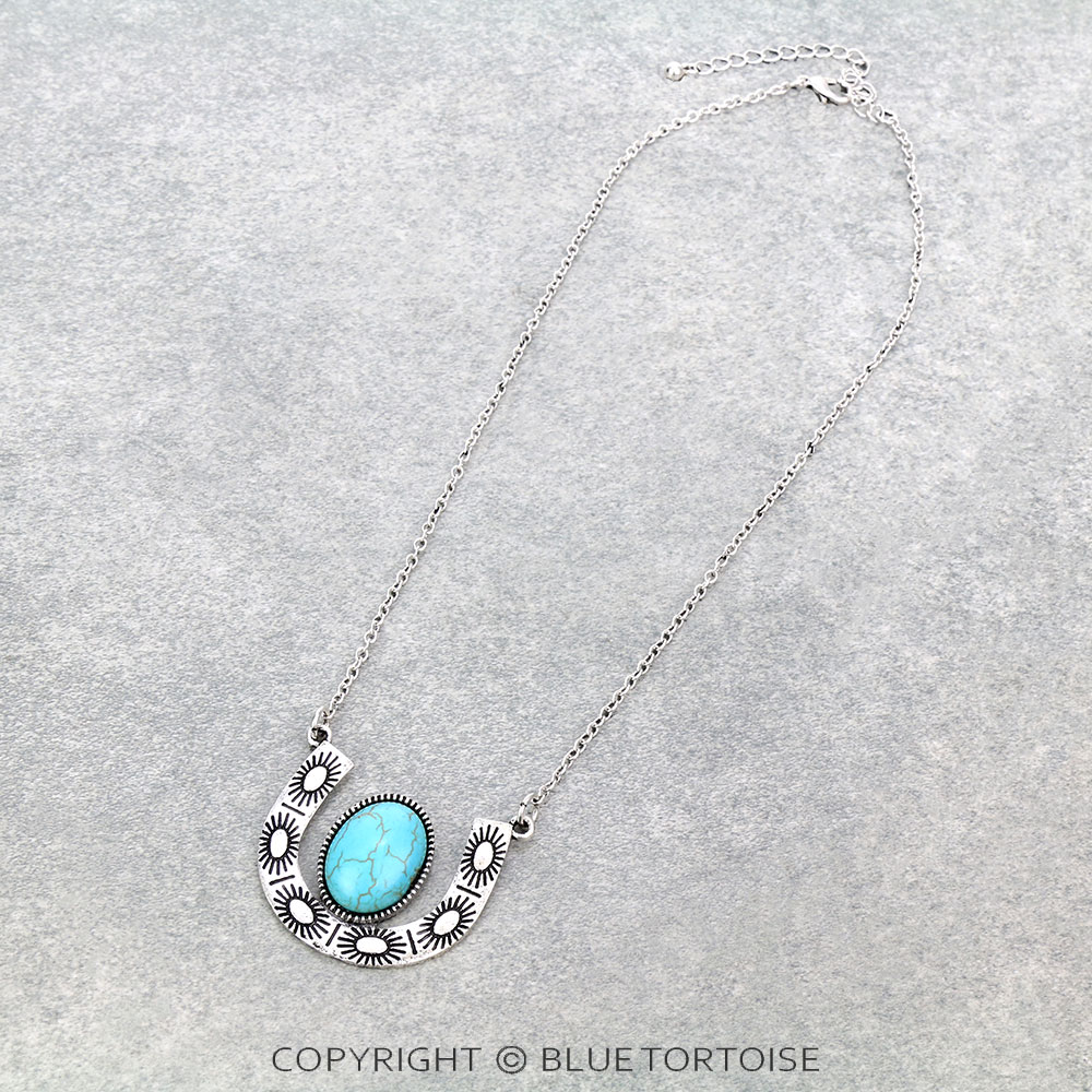 Western Horseshoe Stone Necklace
