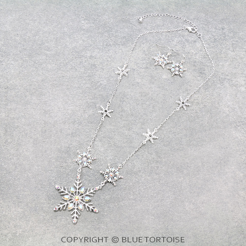 Christmas Theme Snowflake Pendant Necklace Set