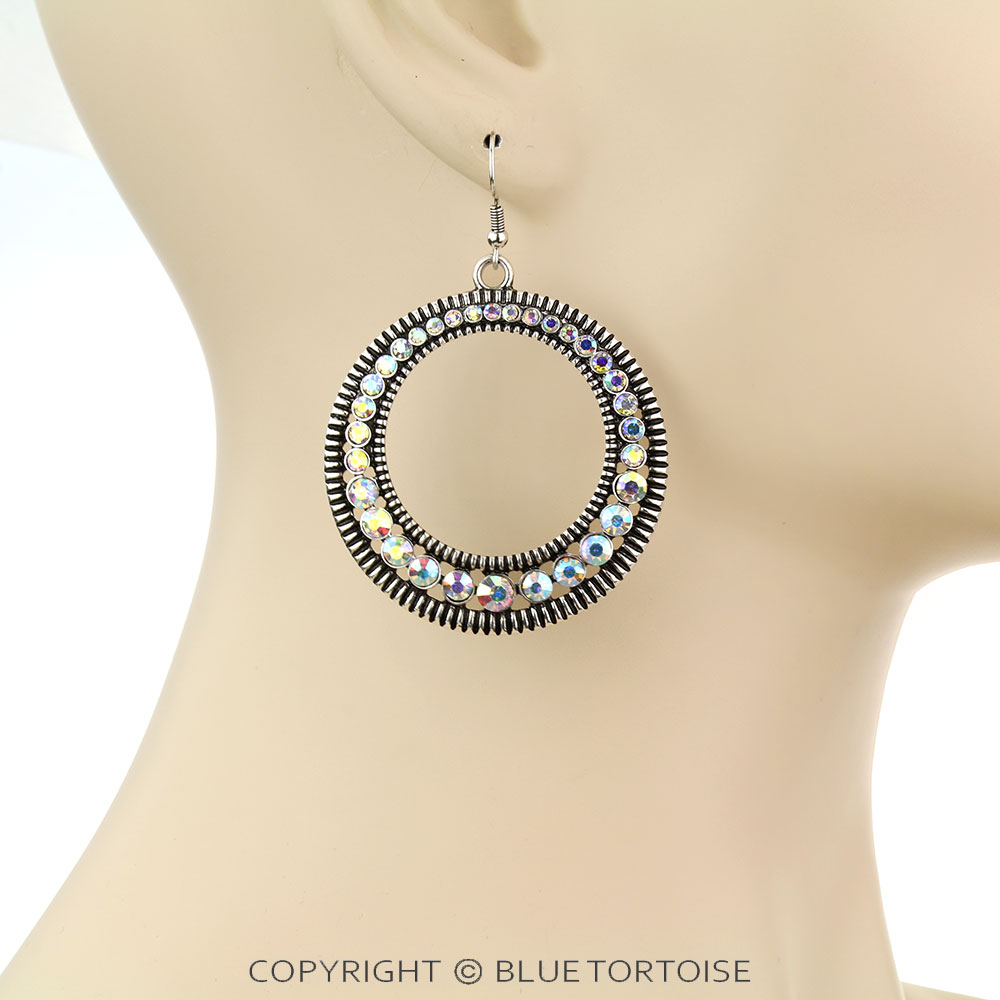 Western Design Round Dangle Earrings - Image 2