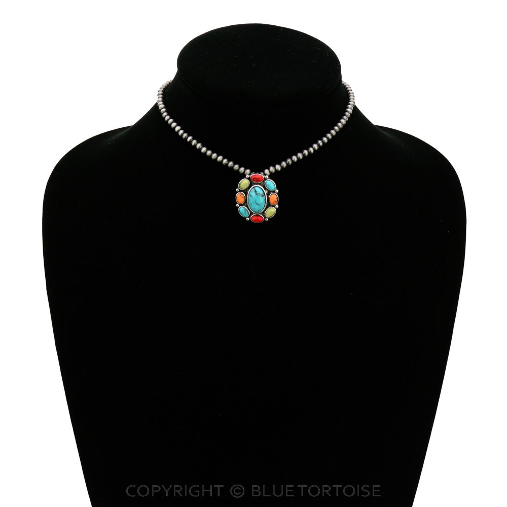 4mm Navajo Style Pearl with Concho Pendant Choker - Image 2