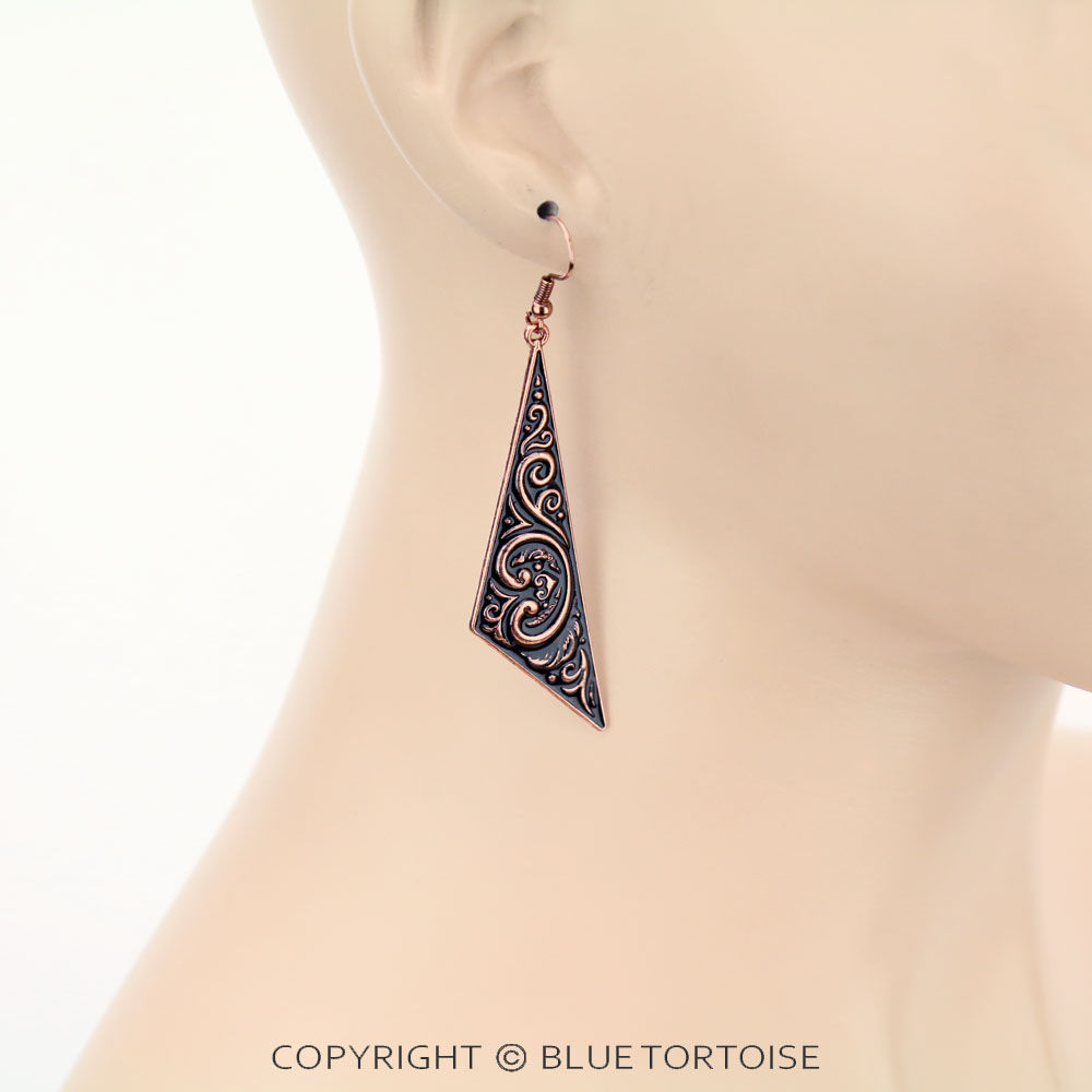 Patterned Casting Dangle Earrings - Image 2