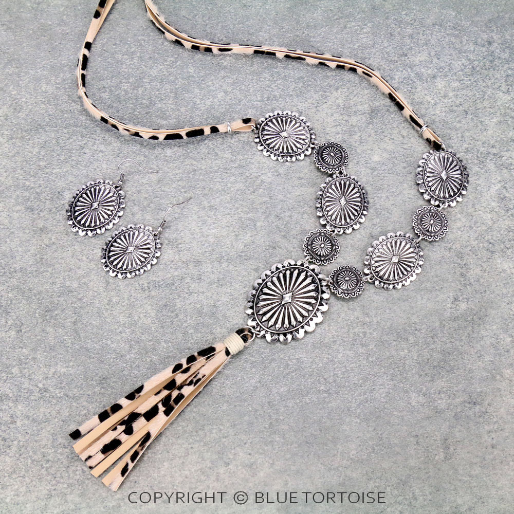 Western Concho Suede Necklace Set
