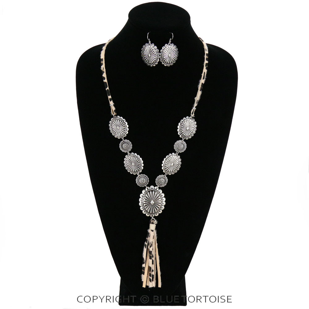 Western Concho Suede Necklace Set - Image 2