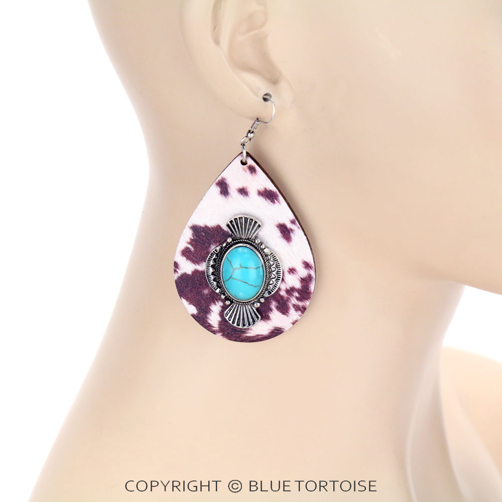 Wooden Teardrop Western Design Dangle Earrings - Image 2