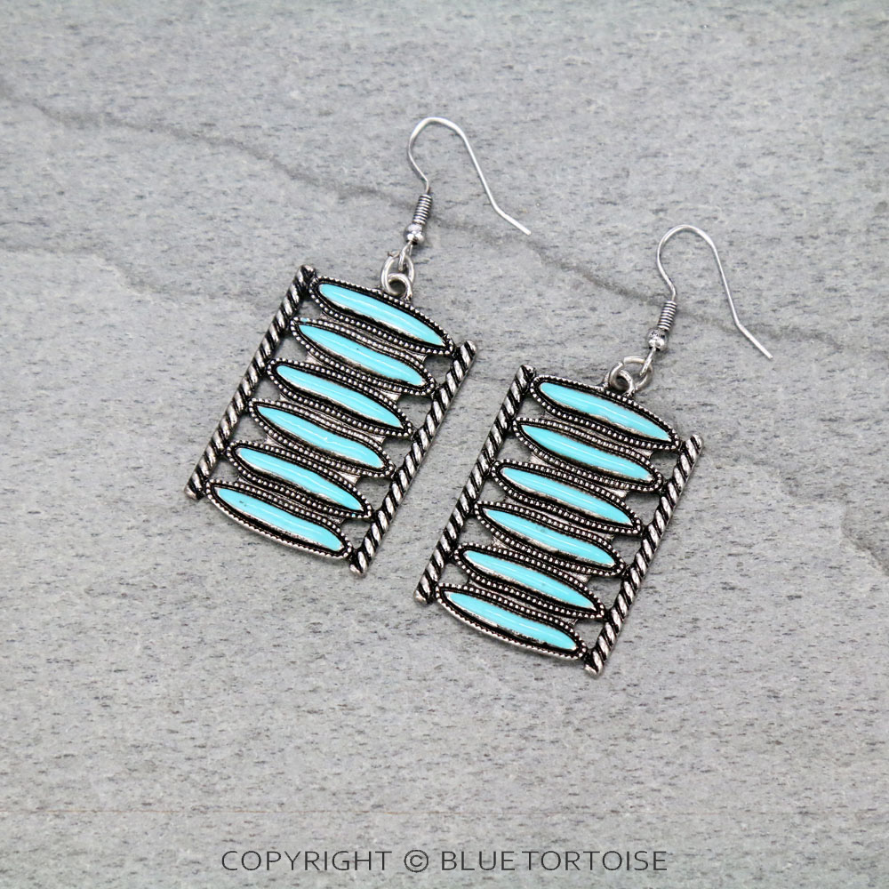 Western Design Dangle Earrings