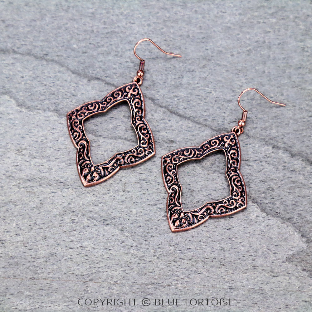 Patterned Casting Dangle Earrings