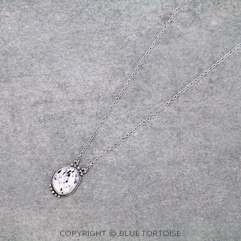 Western Semi Stone Necklace
