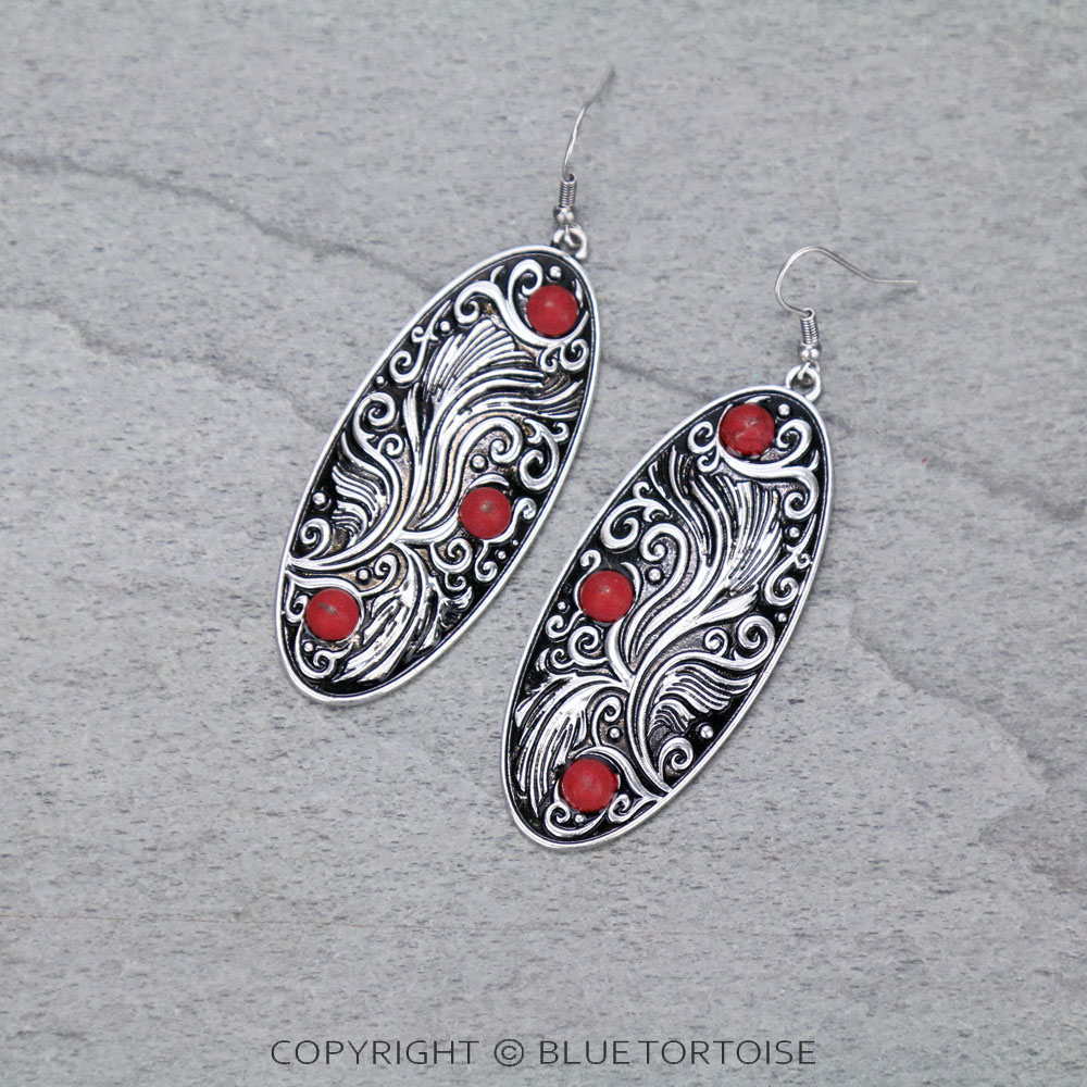 Patterned Oval Casting Dangle Earrings