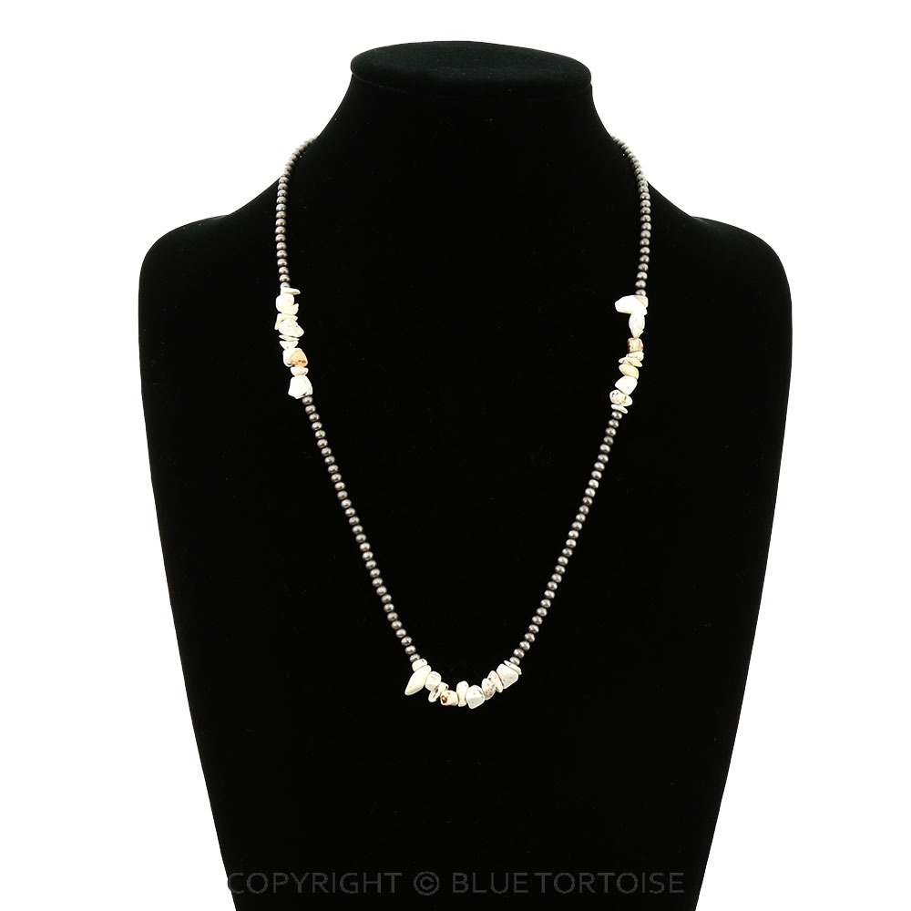Navajo Style Pearl & Chip Stone Necklace - Image 2