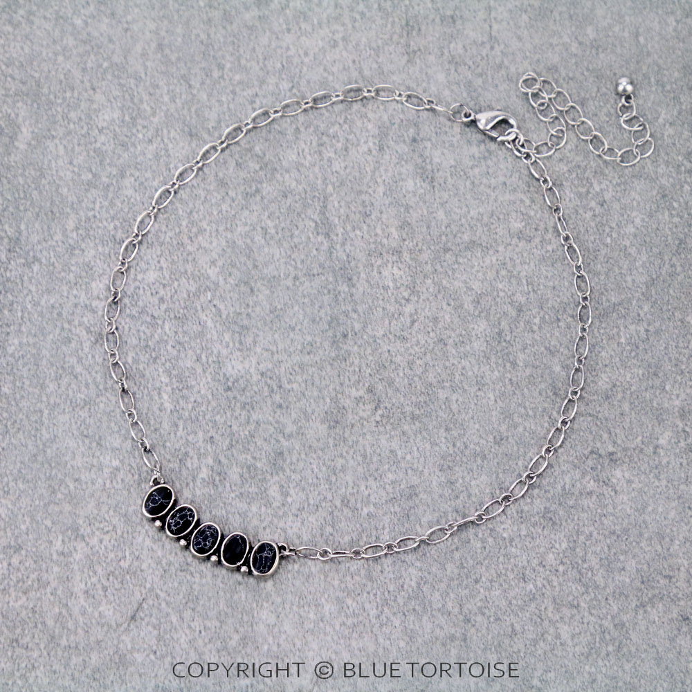 Stone Bar Pendant Choker