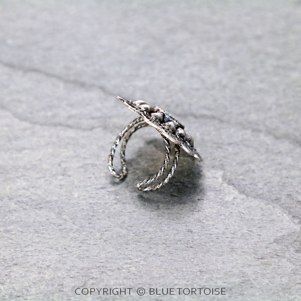 Concho with Stone Adjustable Ring - Image 2