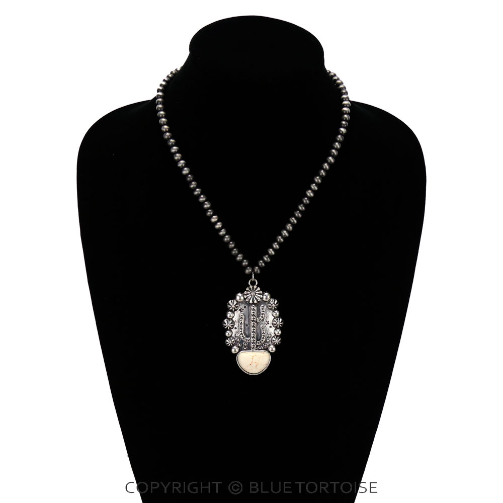 Western Navajo Style Pearl with Cactus Pendant Necklace - Image 2