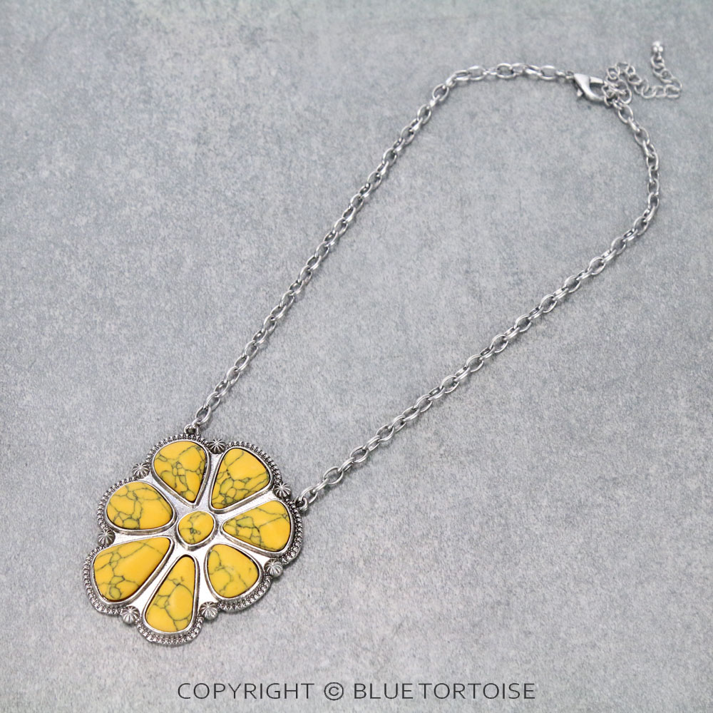 Western Concho Stone Pendant Necklace