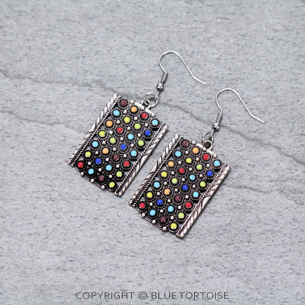 Western Design Stone Dangle Earrings