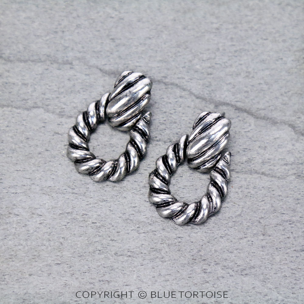 Western Twist Style Stud Earrings