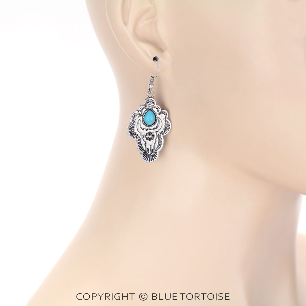 Western Stamping Look Long Horn Dangle Earrings - Image 2