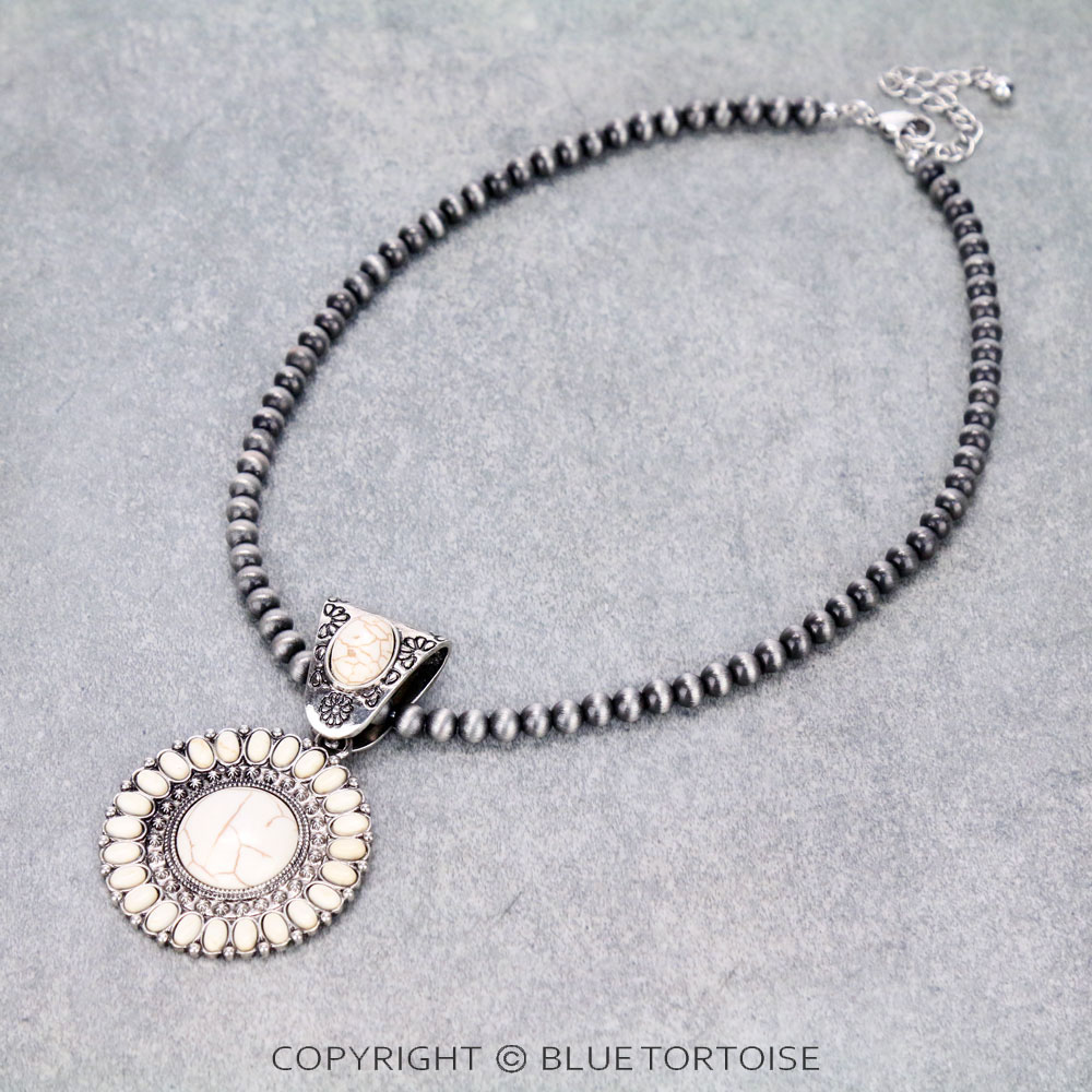 Western Chunky Stone Pendant Necklace