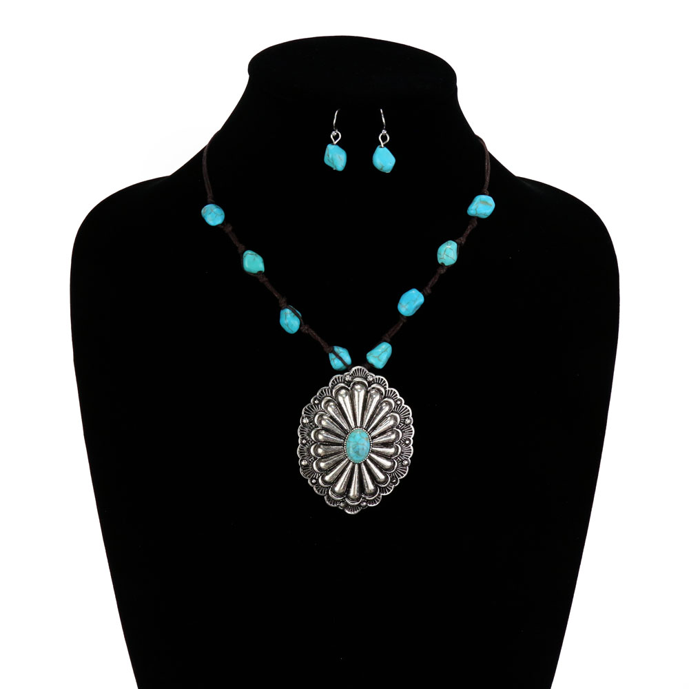 Western Semi Stone Concho Necklace Set - Image 2