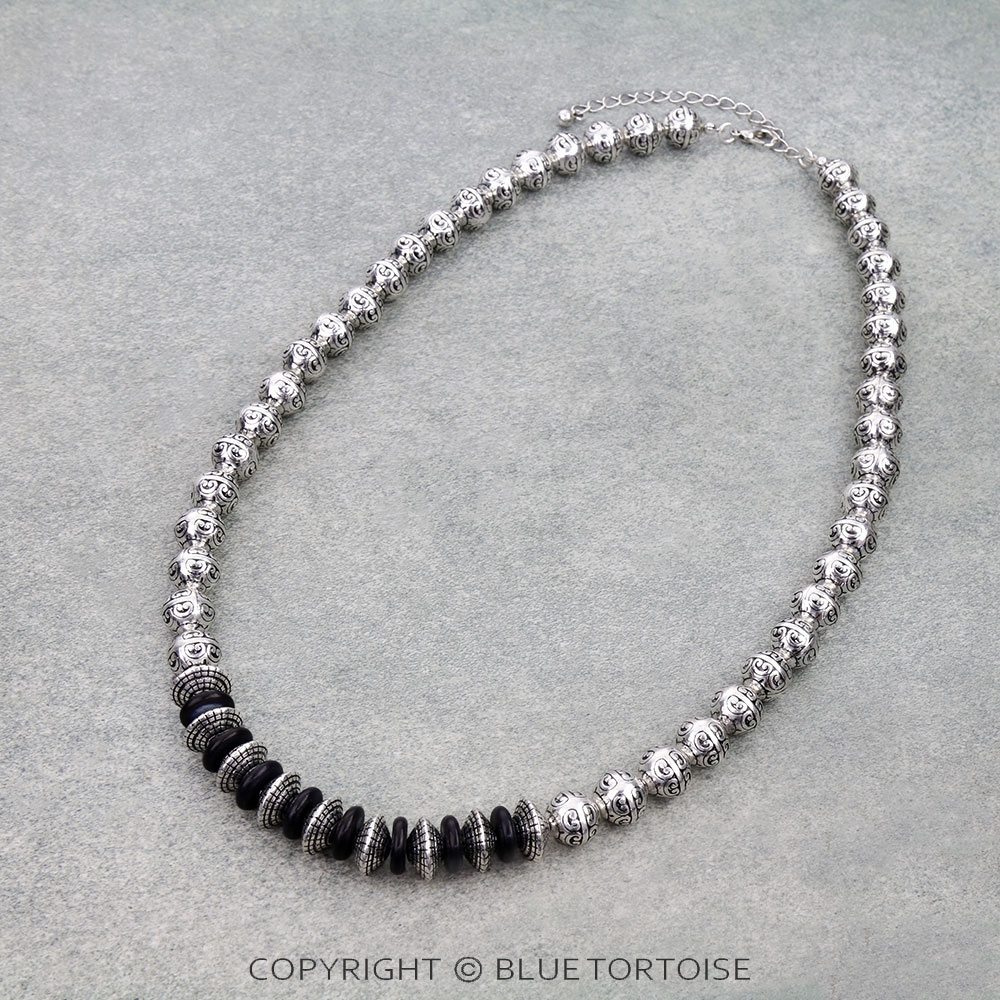 Western Metal Bead Necklace