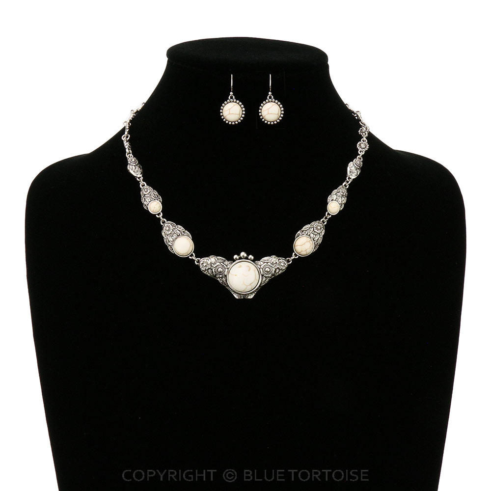 Western Flower Semi Stone Necklace Set - Image 2