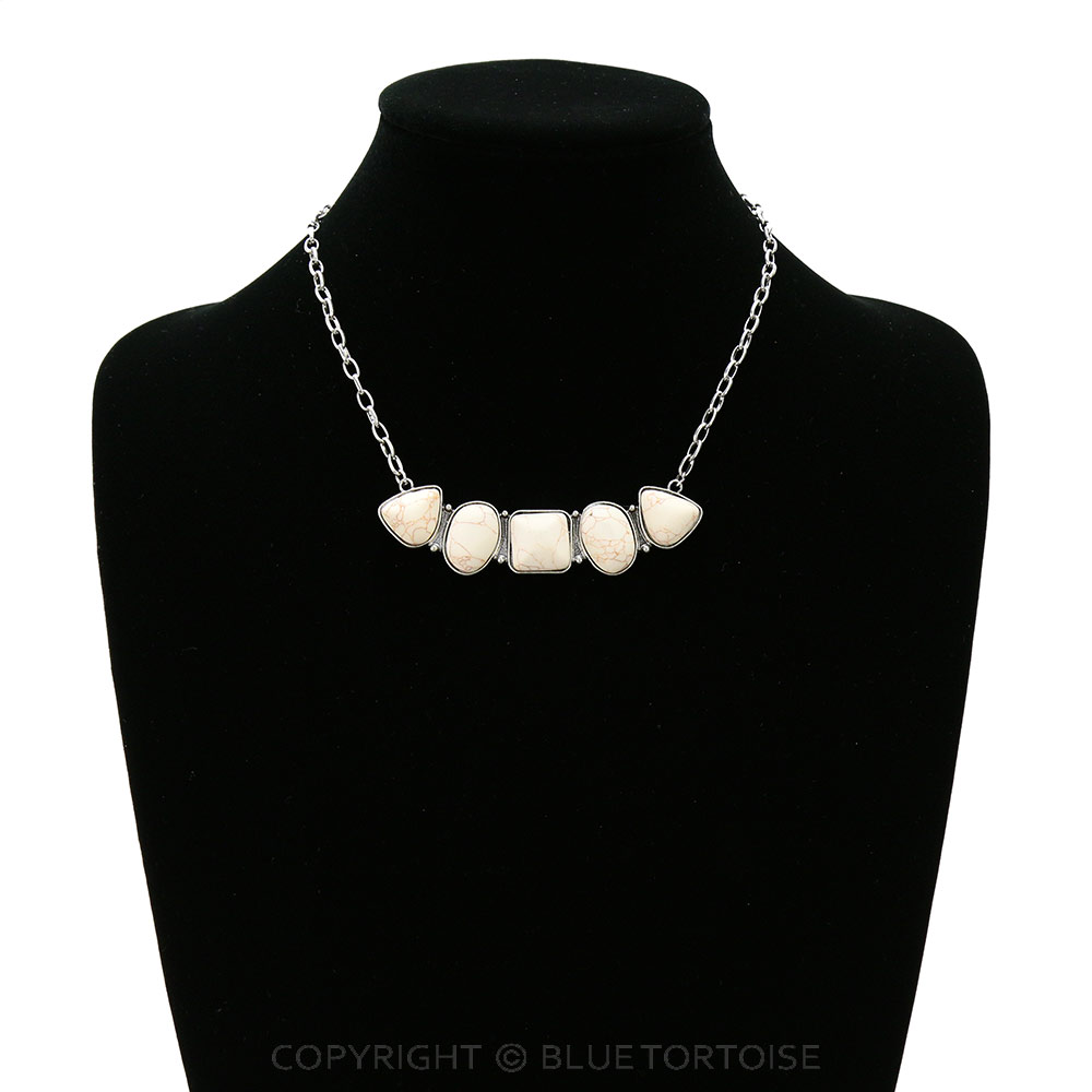 Western Style Stone Necklace - Image 2