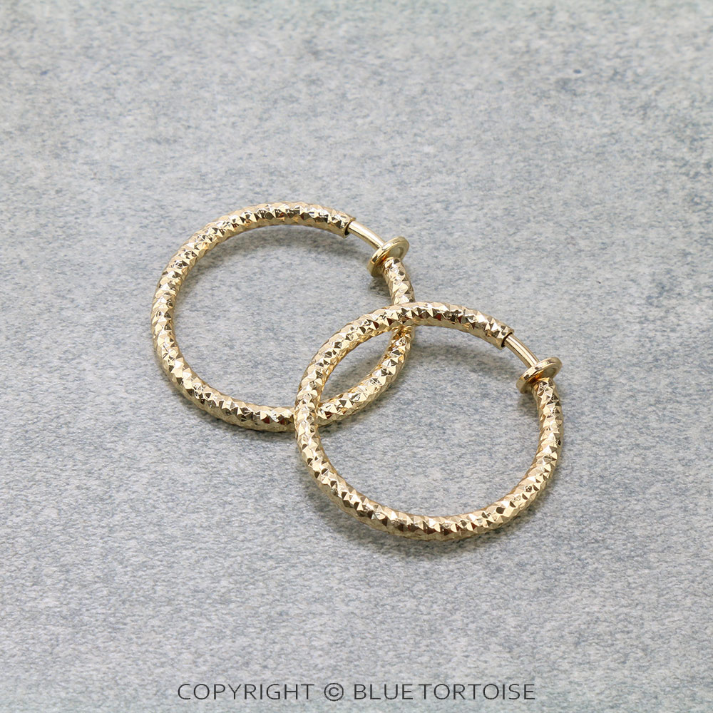Fashion 30mm Diamond Cut Pump Earrings