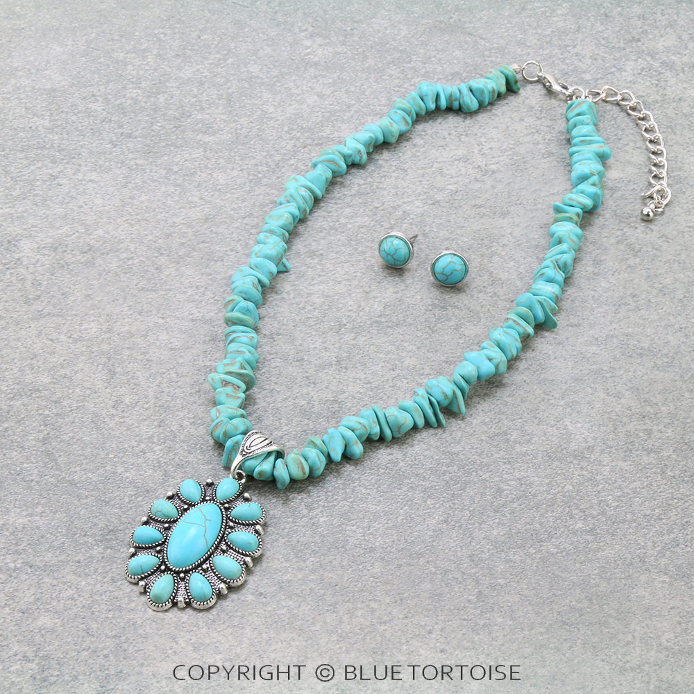 Concho Chip Stone Necklace Set