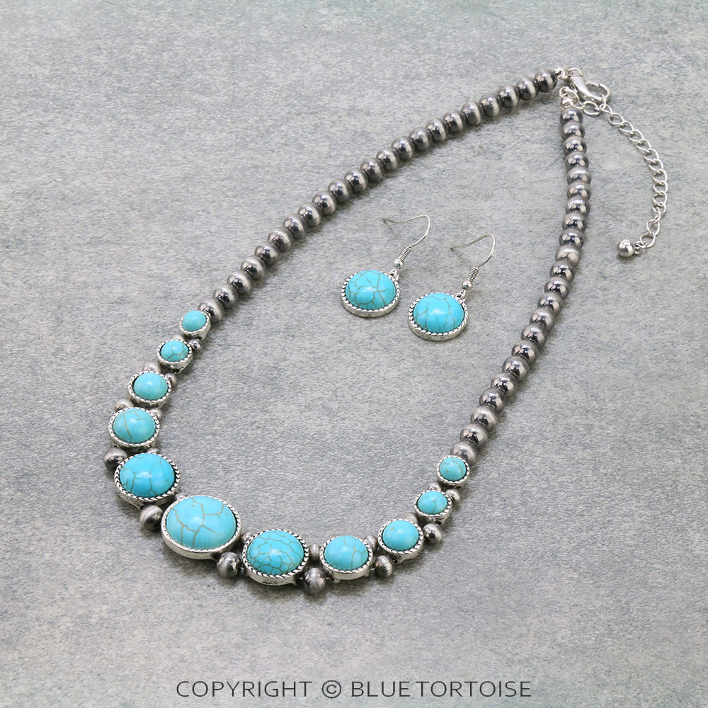 Western Design Metallic Pearl Necklace Set
