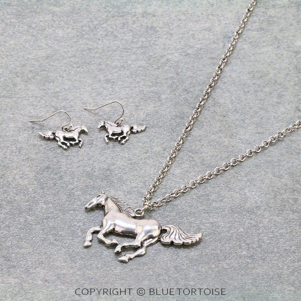 Western Running Horse Necklace Set