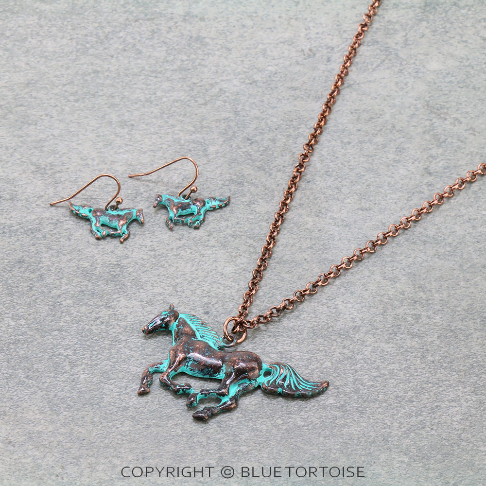 Western Running Horse Necklace Set