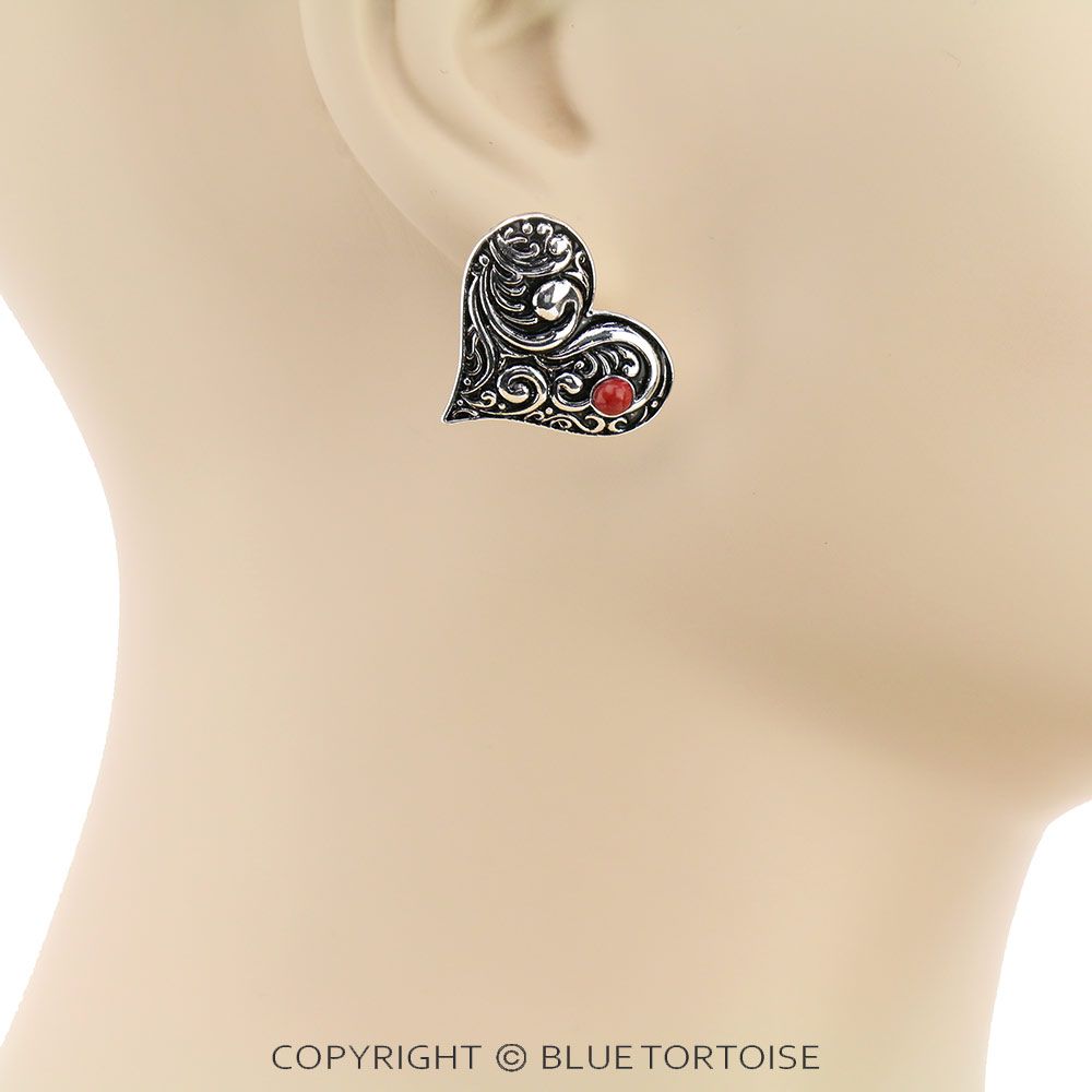 Western Floral Pattern Heart Stud Earrings - Image 2