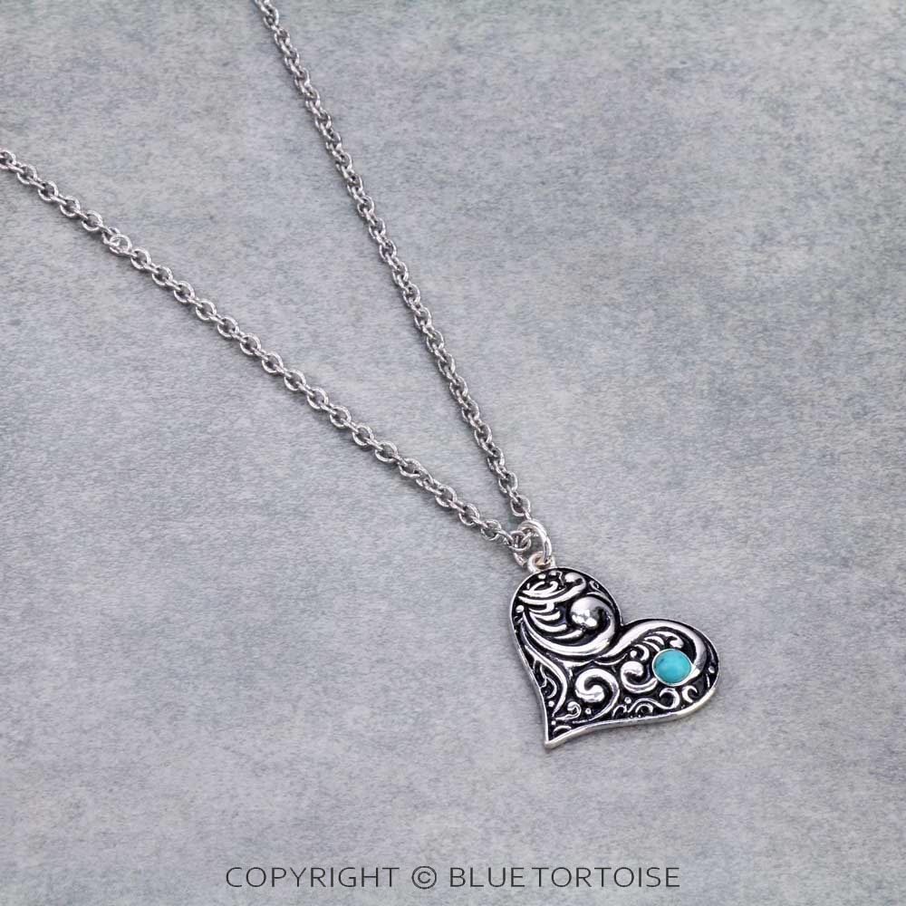 Western Floral Pattern Heart Chain Necklace