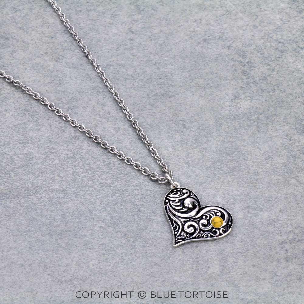 Western Floral Pattern Heart Chain Necklace