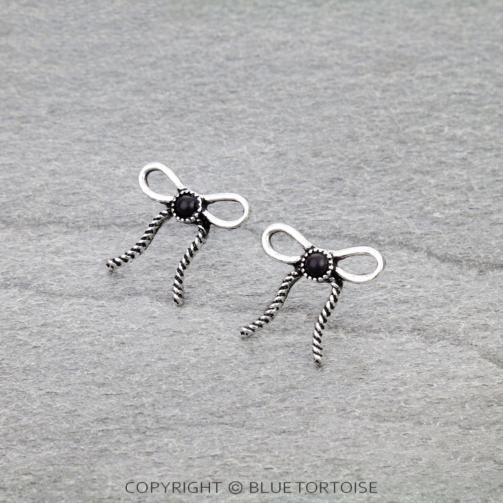 Western Rope TXR Bow Stud Earrings