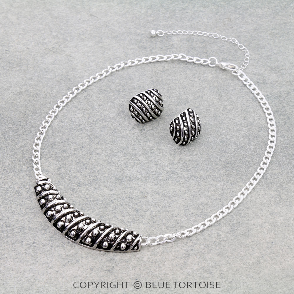 Western Tailored Ball TXR Necklace Set