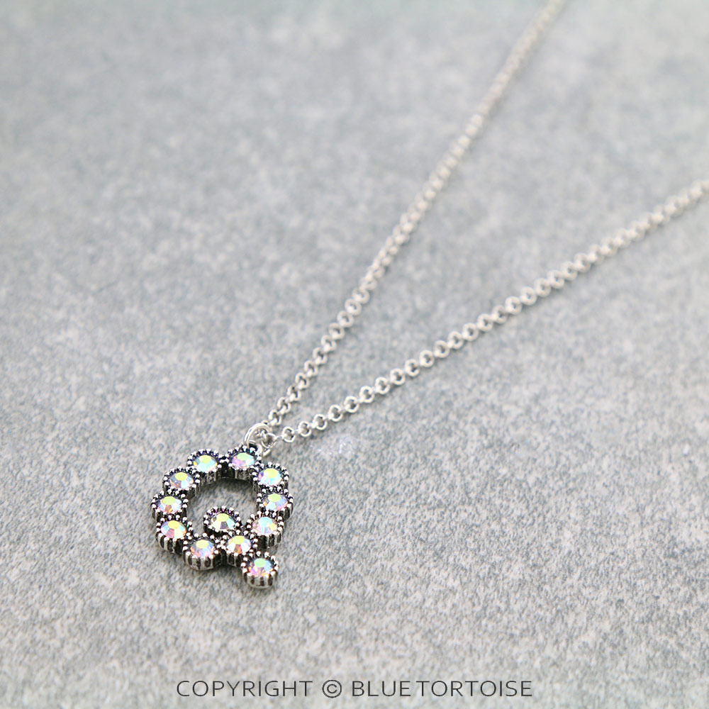 Initial “Q” Glass Stone Pendant Necklace